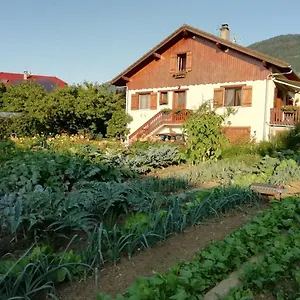 Dans Maison Campagnarde Presilly (Haute-Savoie)